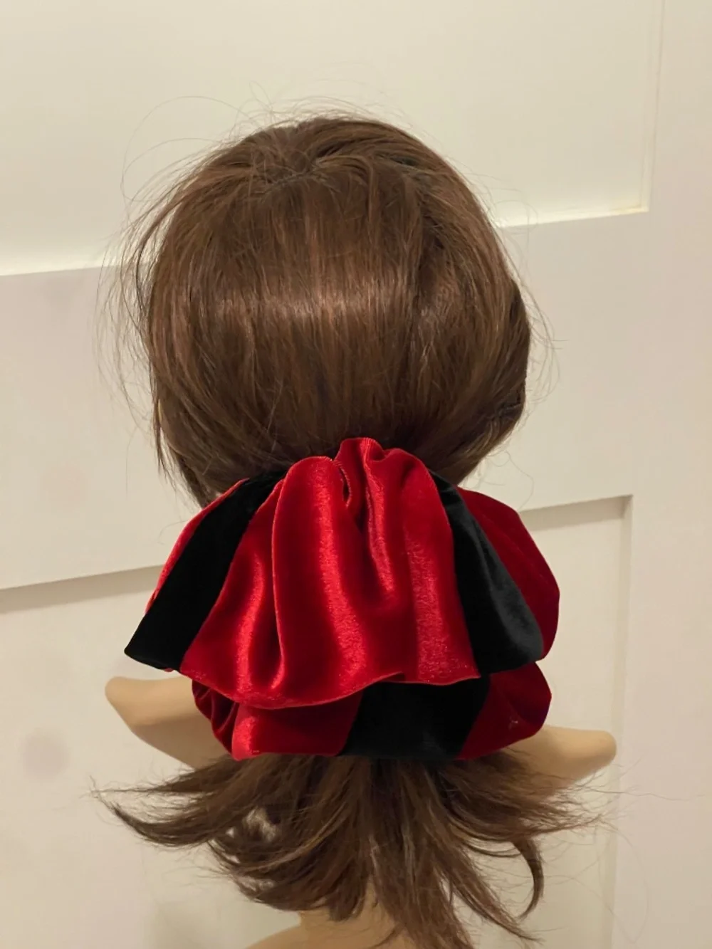 Oversized velvet scrunchie red black scrunchie